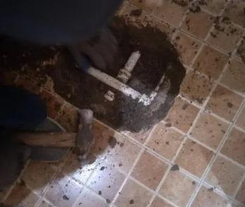 洛江卫生间漏水维修公司为您分享下卫生间渗水如何处理及注意事项